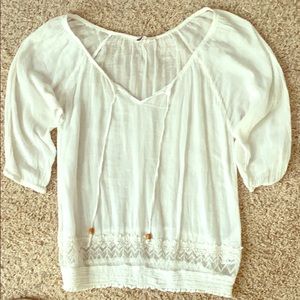 Rocky white muslin lace top